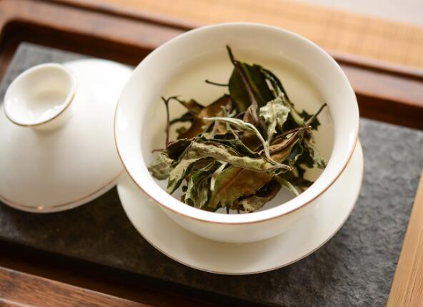 溧阳白茶芽苞(常州春茶进入黄金期 销量有望在5月得到恢复)