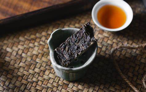 藏茶还是黑茶好喝(传统藏茶与黑茶)