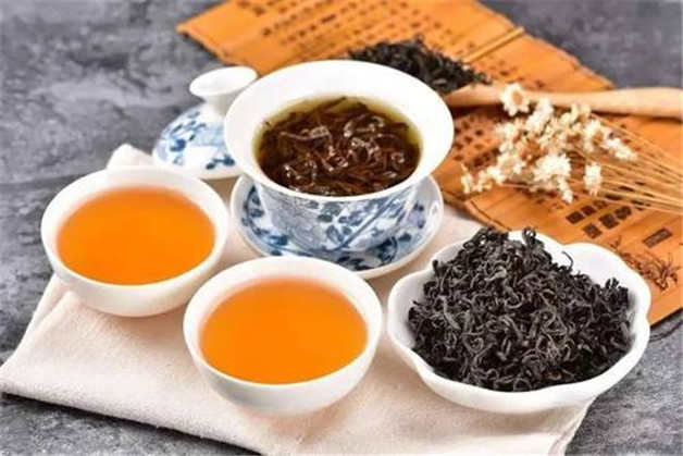 祁门红茶代理加工(走进70年历史“祁门红茶第一厂”：木质生产线仍可使用)