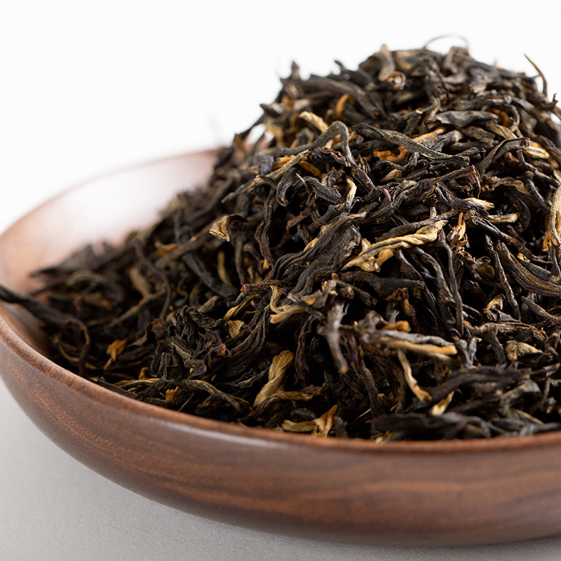 哪种滇红茶功效与作用好些(经常喝红茶，不仅可预防血管钙化，还能降血压、抗病毒？真相来了)