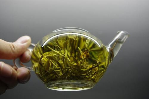 酒后可以喝黄茶吗吗(茶有六色，功效各异，你选对了吗？)