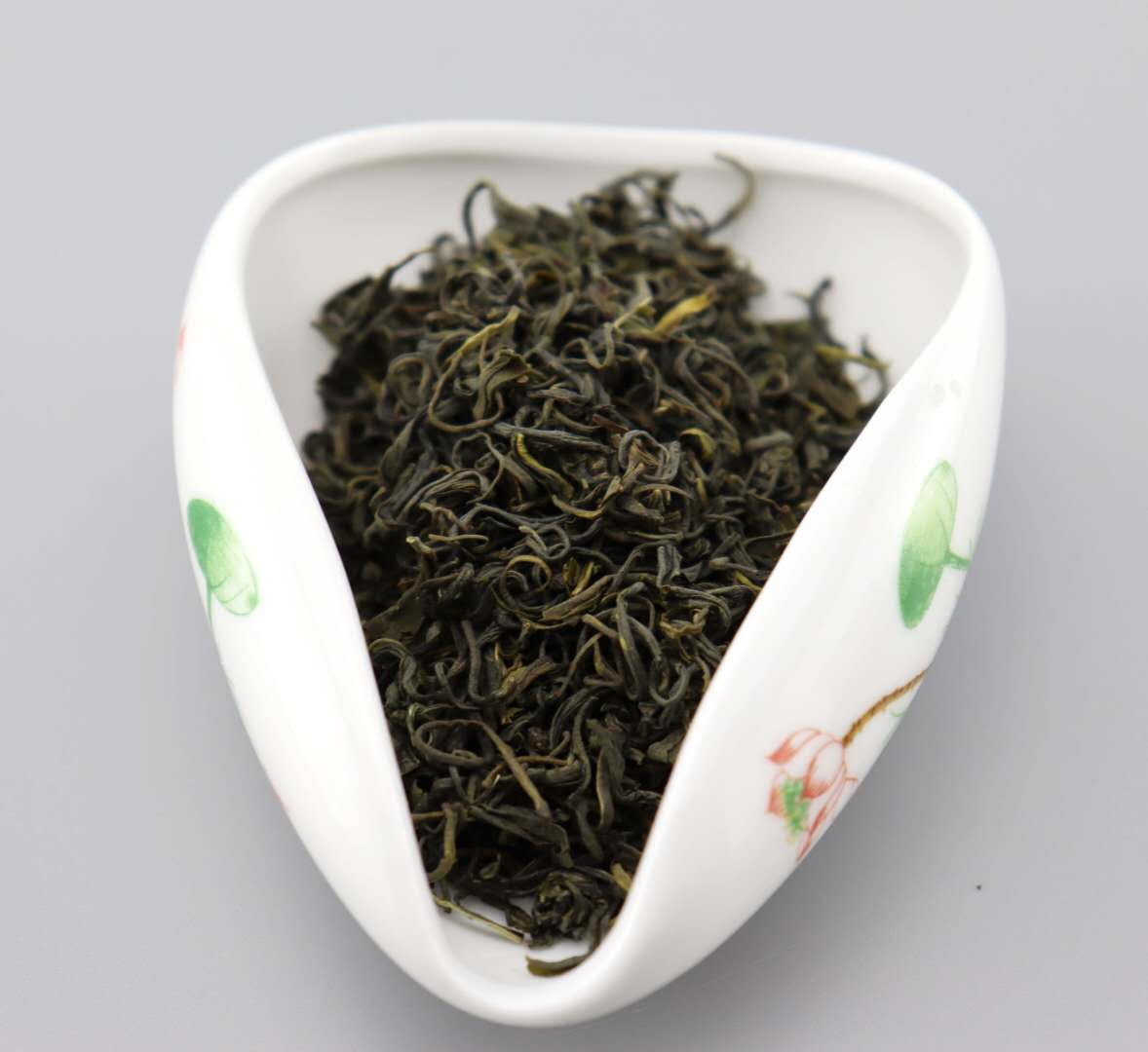 小便黄泡什么茶喝(夏季三款茶清热利尿，咸阳人试试吧)