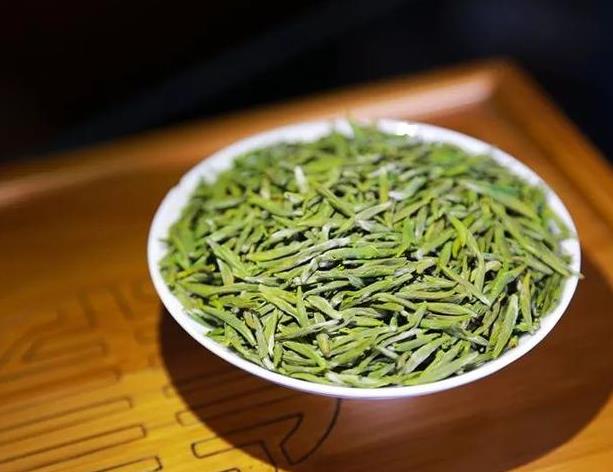 黄坑茶为什么是绿茶(为什么蕉岭人爱黄坑绿茶？)