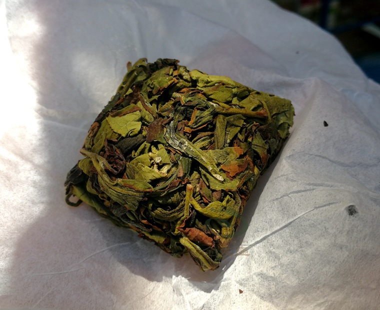 凤凰单丛茶品鉴装40克(潮州千余款凤凰单丛茶飘香羊城)