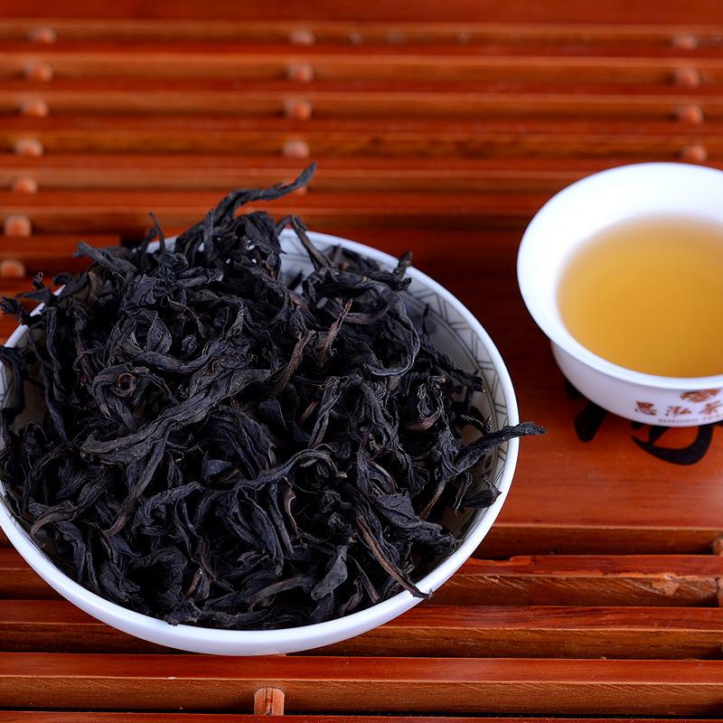 中茶黄印是熟茶是哪年的(2006年的茶叶：中茶黄印熟茶，穿越12年与大家见面)