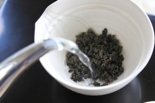 黄草林是什么茶(双江黄草林茶的介绍，一个茶界新星正在崛起，口感与品质并重)